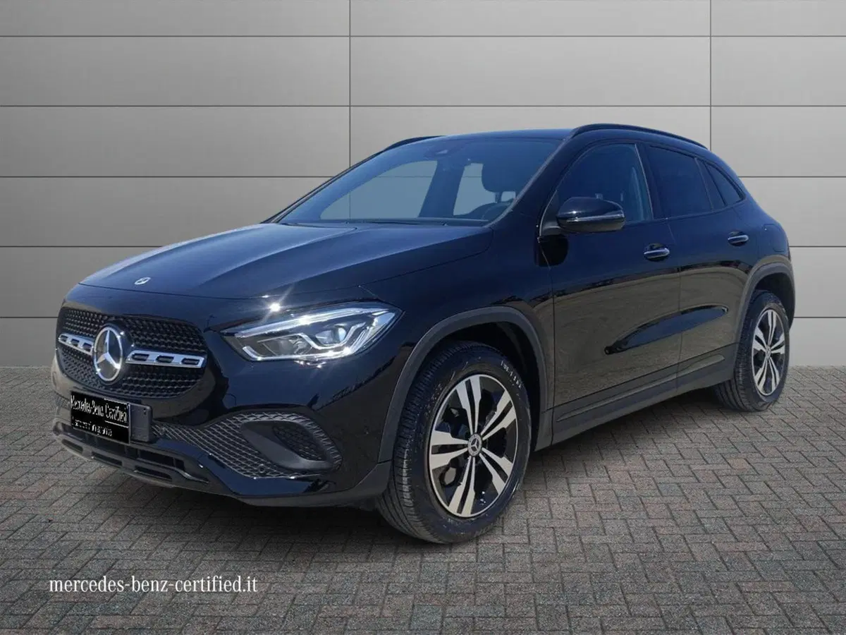 Mercedes-Benz GLA SUV usata a Bari