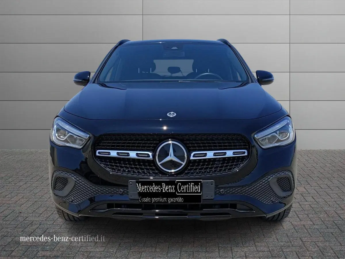 Mercedes-Benz GLA SUV usata a Bari (3)