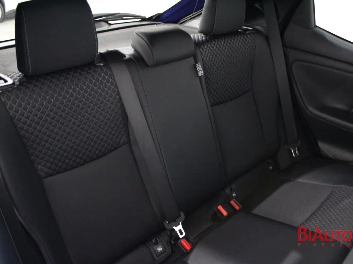 Toyota Yaris nuova a Firenze (7)