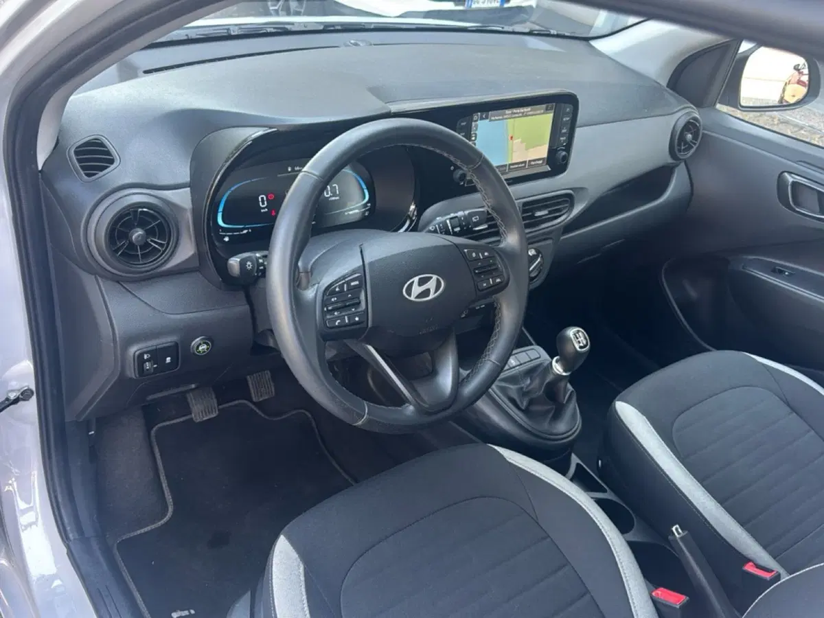 Hyundai i10 usata a Ferrara (12)