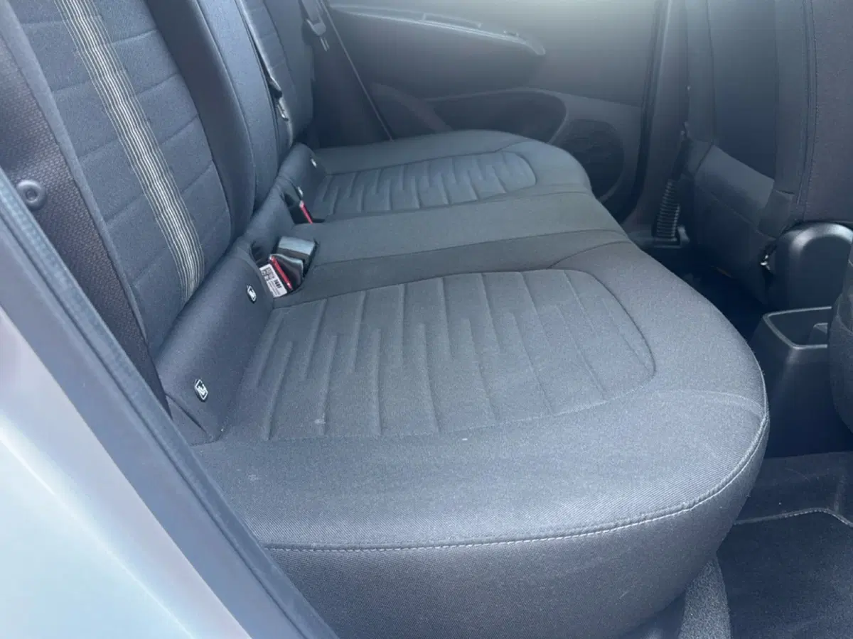 Hyundai i10 usata a Ferrara (8)