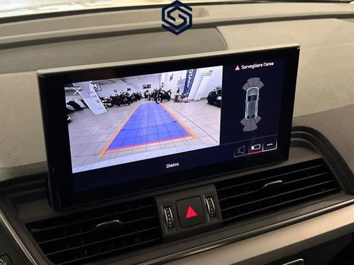 Audi Q5 Sportback usata a Cagliari (12)