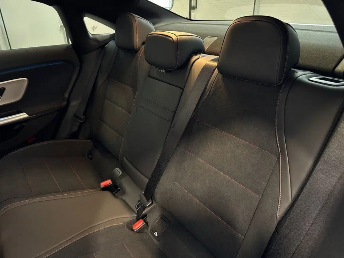 Mercedes-Benz CLA nuova a Macerata (13)
