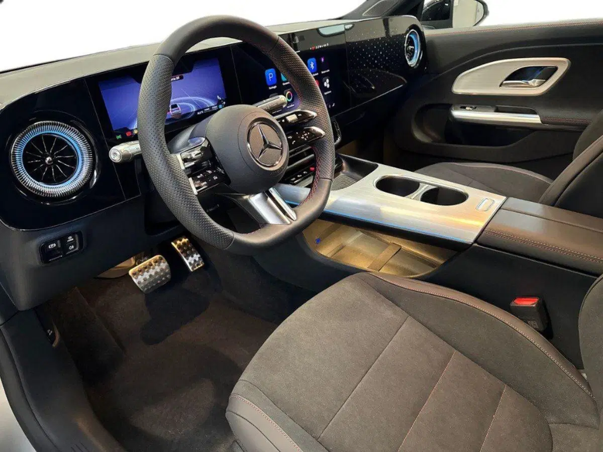 Mercedes-Benz CLA nuova a Macerata (16)