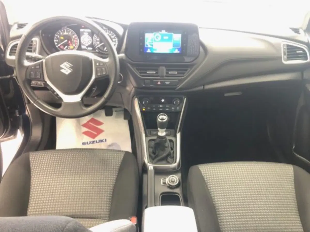 Suzuki S-Cross usata a Torino (10)
