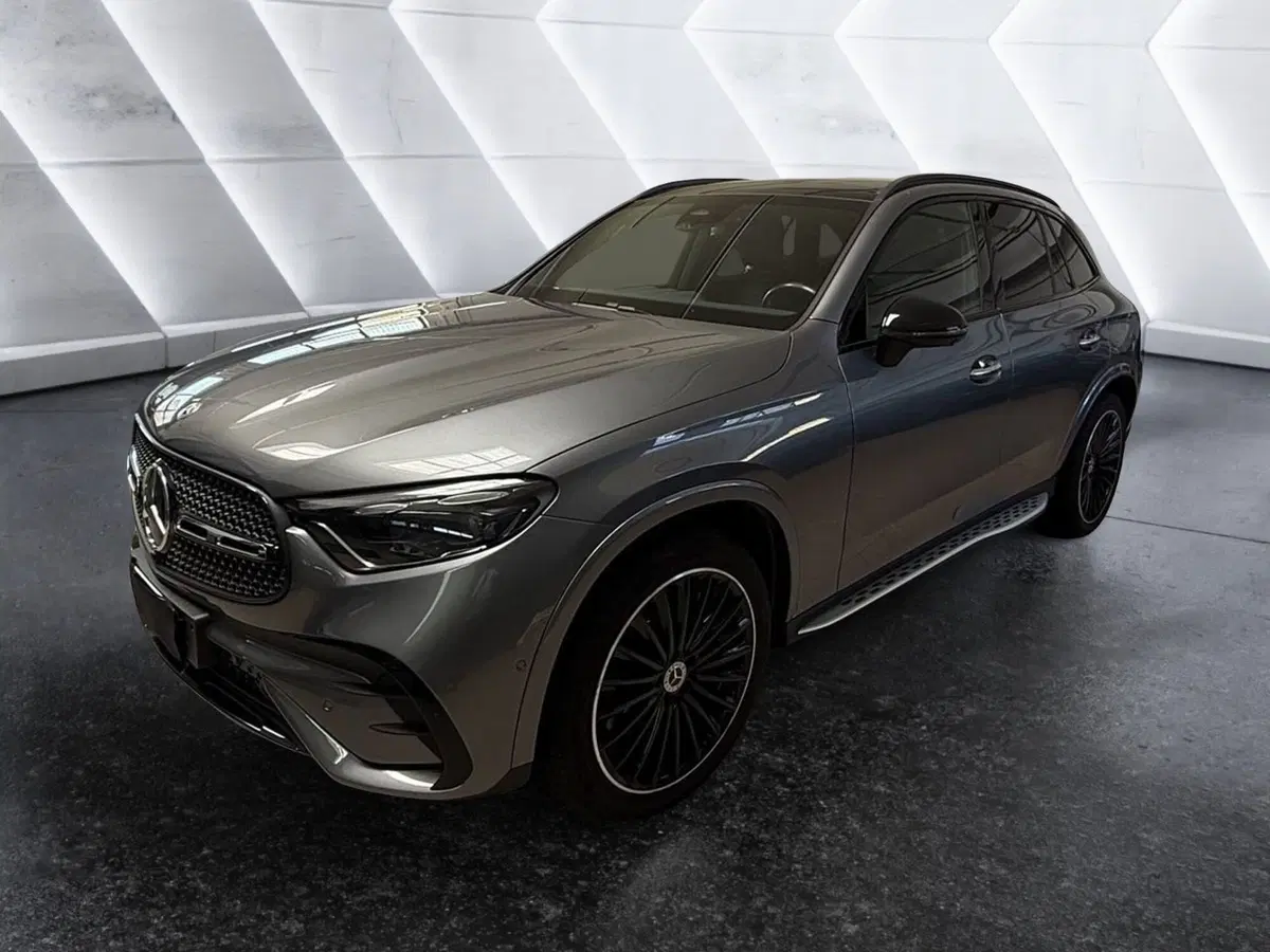 Mercedes-Benz GLC SUV usata a Napoli
