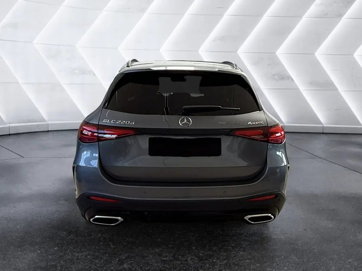 Mercedes-Benz GLC SUV usata a Napoli (8)