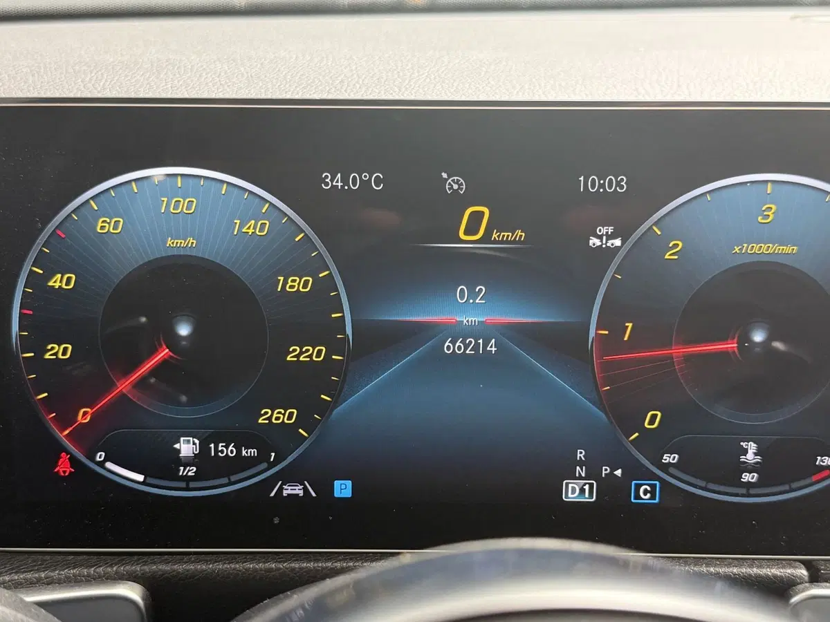 Mercedes-Benz GLB usata a Napoli (10)