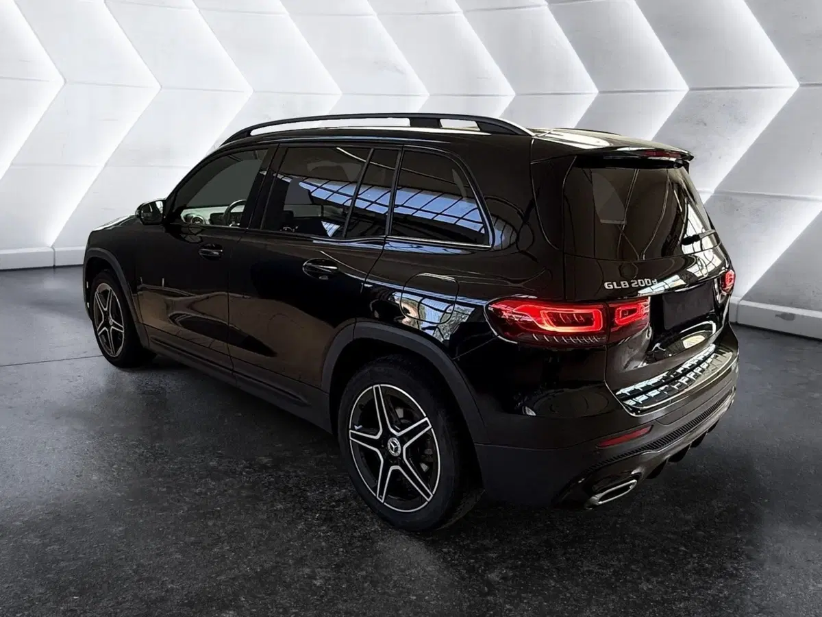 Mercedes-Benz GLB usata a Napoli (6)