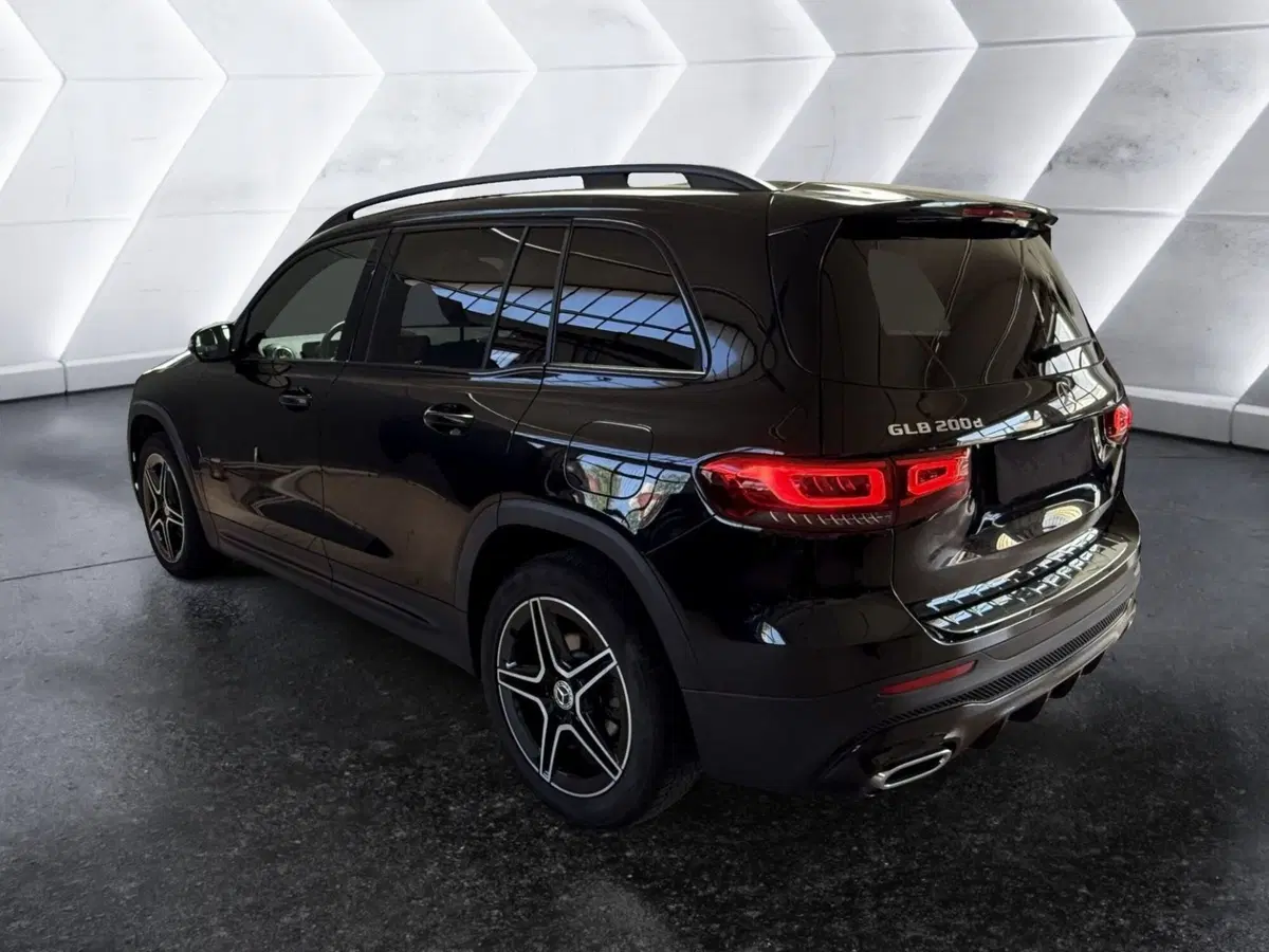 Mercedes-Benz GLB usata a Napoli (7)