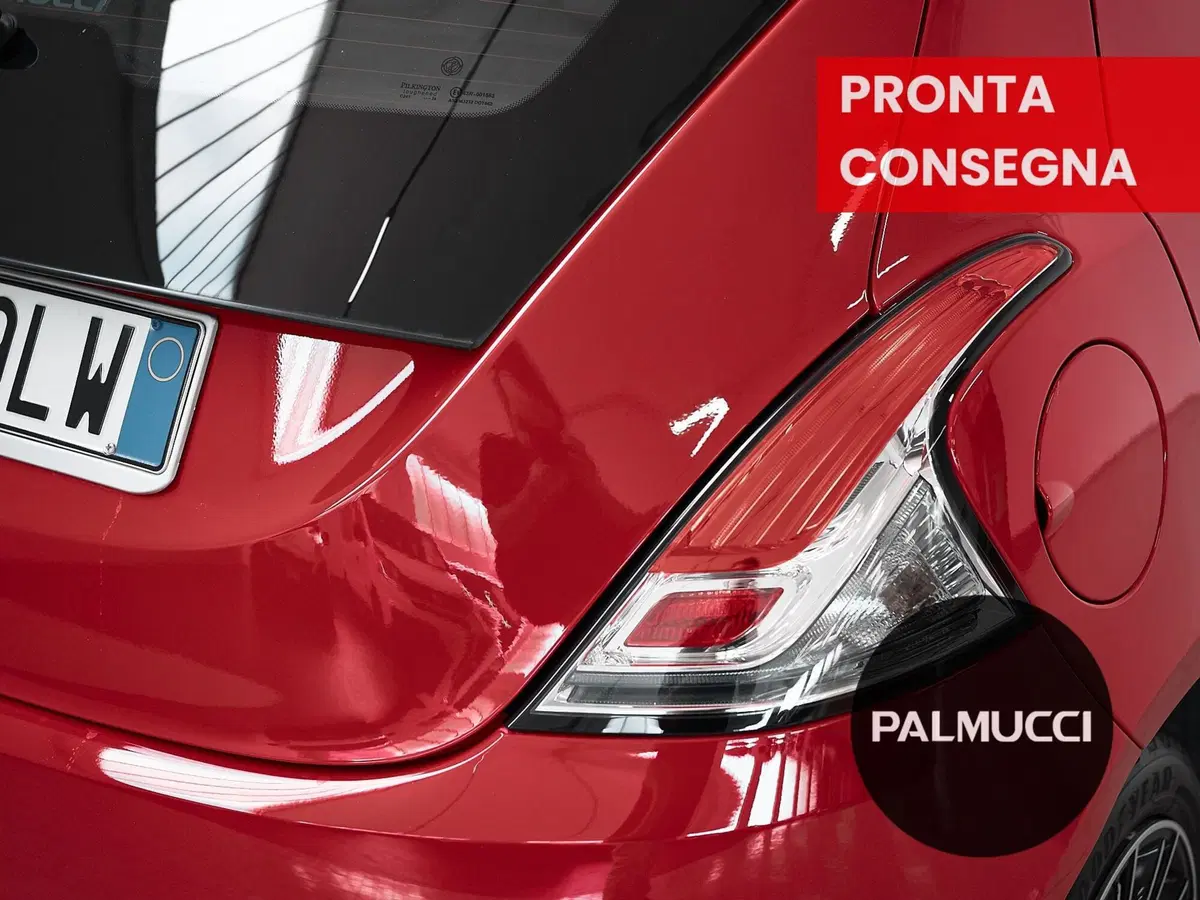 Lancia Ypsilon usata a Prato (8)