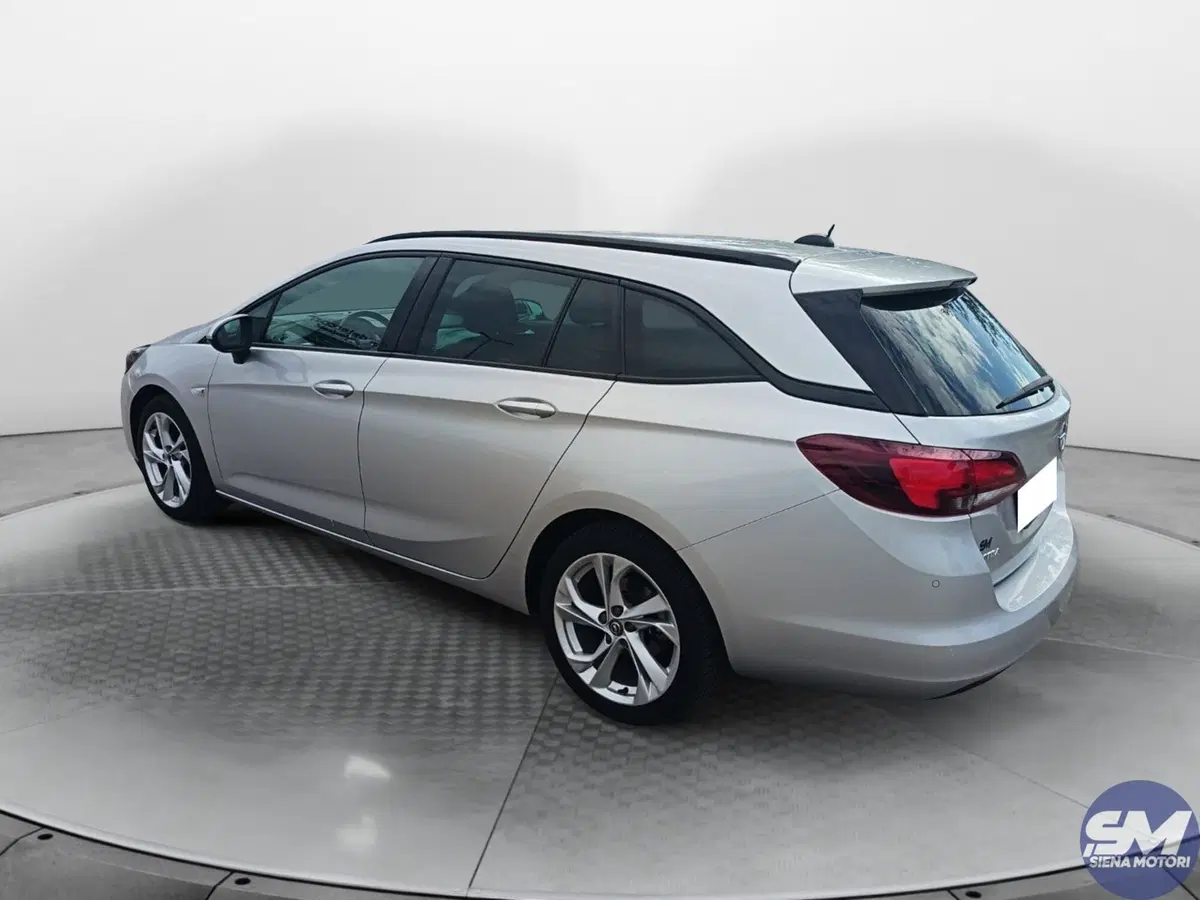 Opel Astra Station Wagon usata a Siena (3)