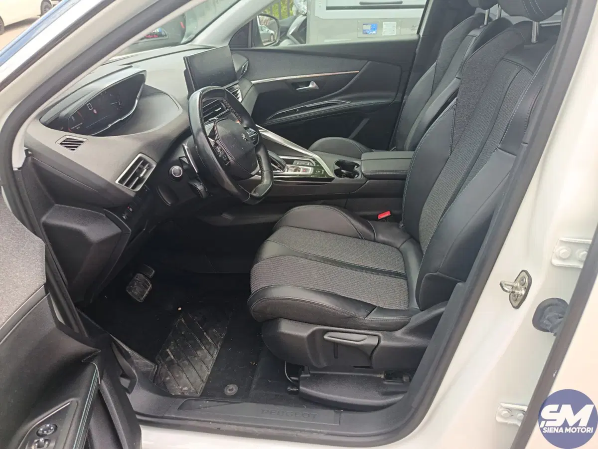 Peugeot 5008 usata a Siena (17)