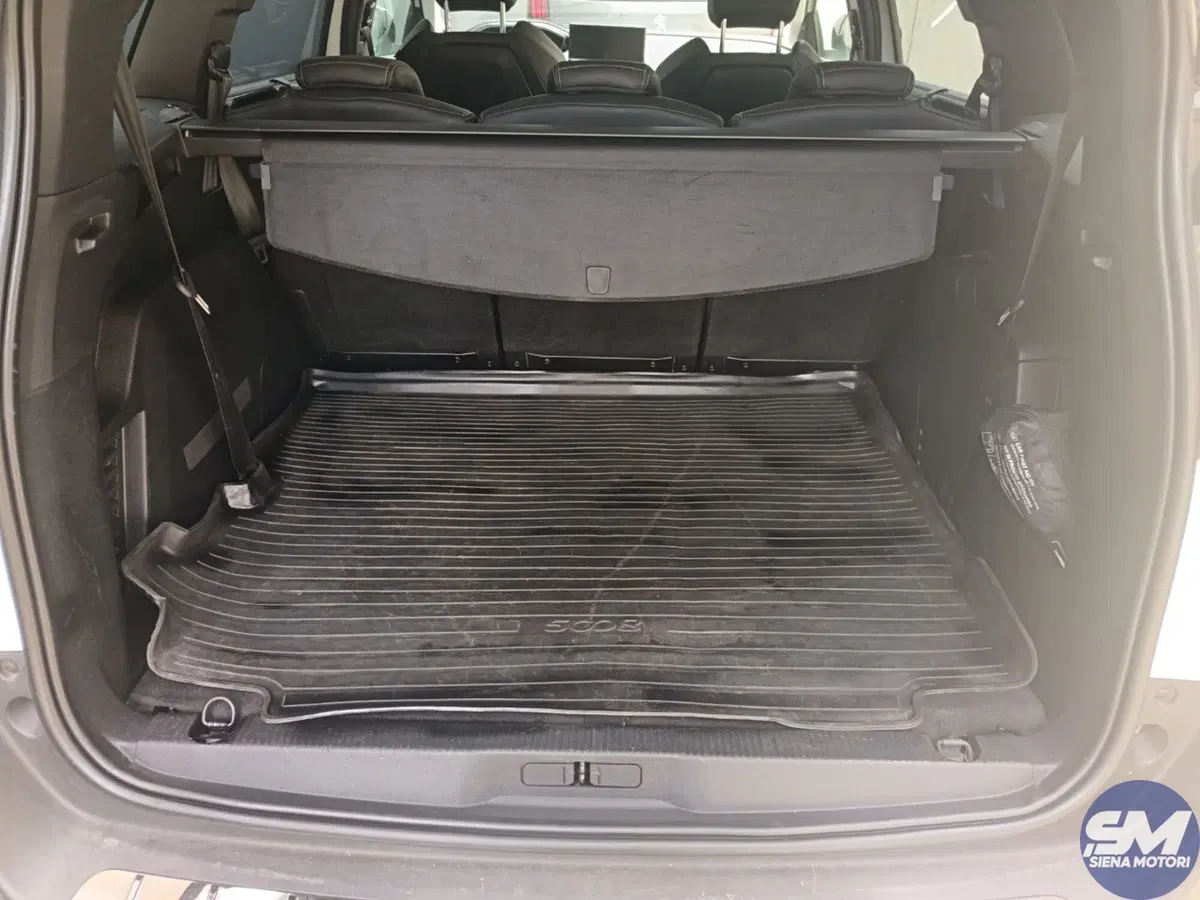 Peugeot 5008 usata a Siena (18)