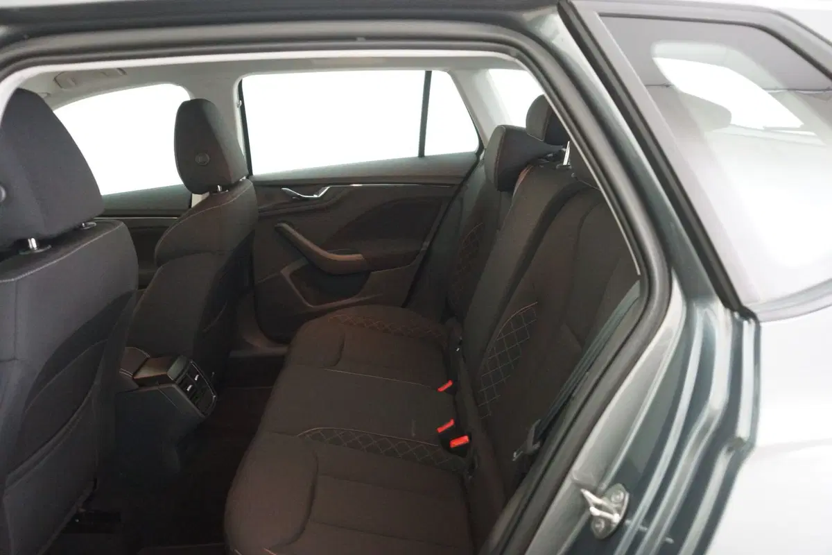 Skoda Kamiq usata a Torino (8)