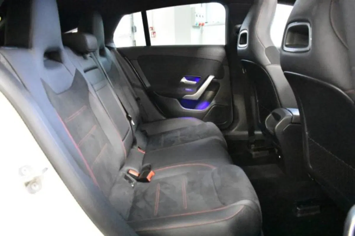 Mercedes-Benz CLA Shooting Brake usata a Perugia (18)