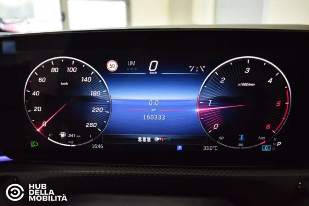 Mercedes-Benz CLA Shooting Brake usata a Perugia (8)