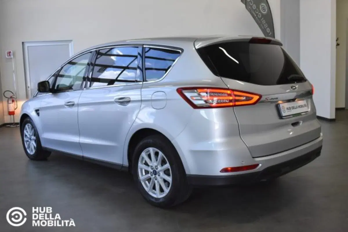 Ford S-Max usata a Perugia (6)