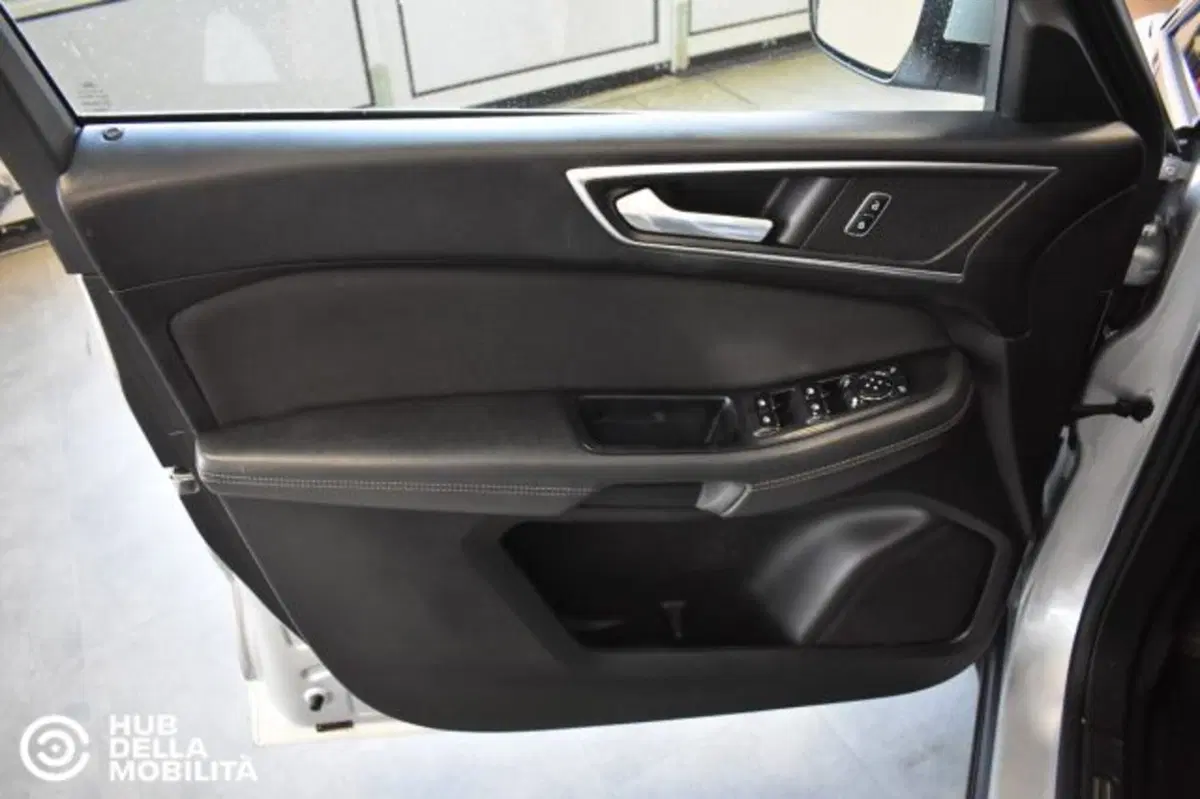 Ford S-Max usata a Perugia (7)