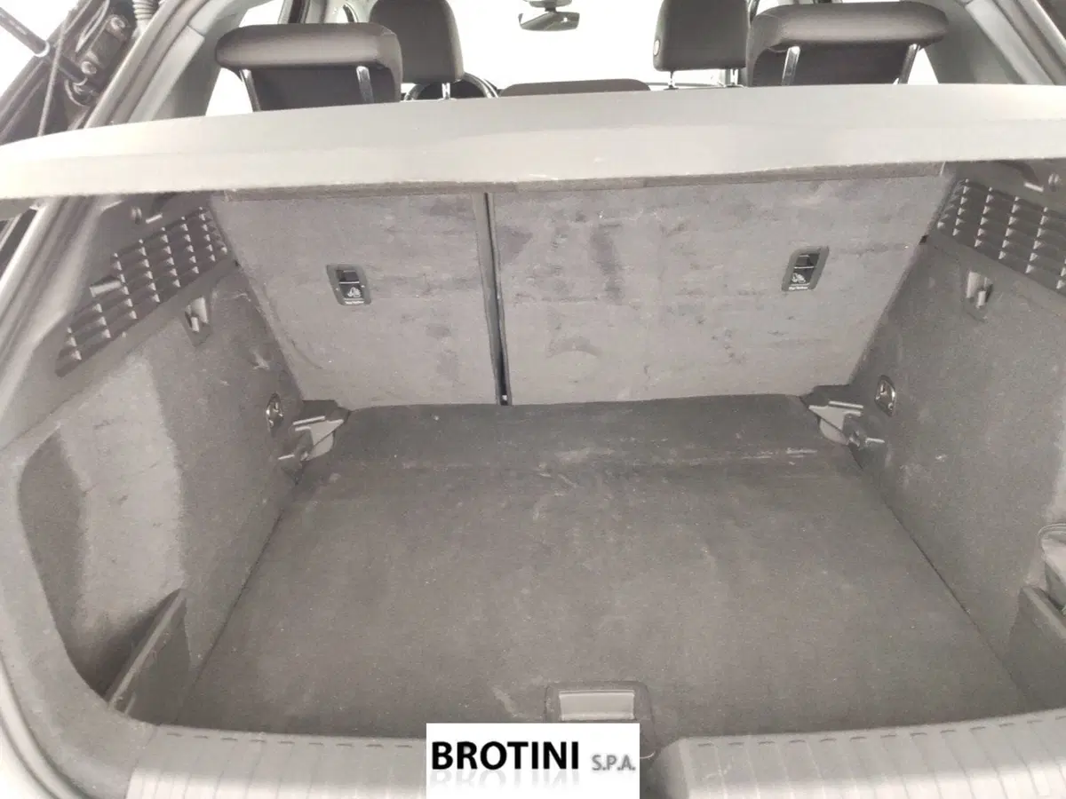 Audi A3 Sportback usata a Massa-Carrara (15)
