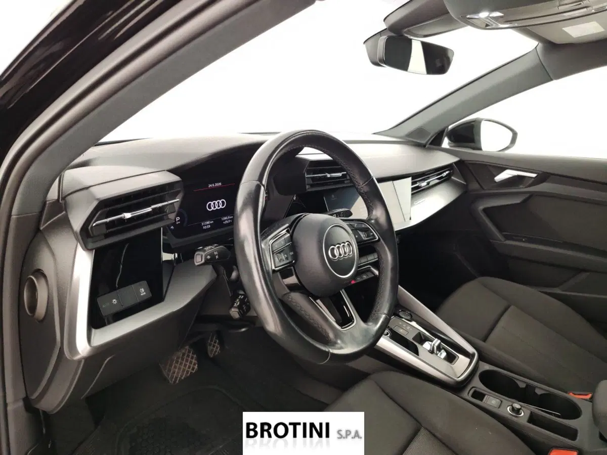 Audi A3 Sportback usata a Massa-Carrara (8)