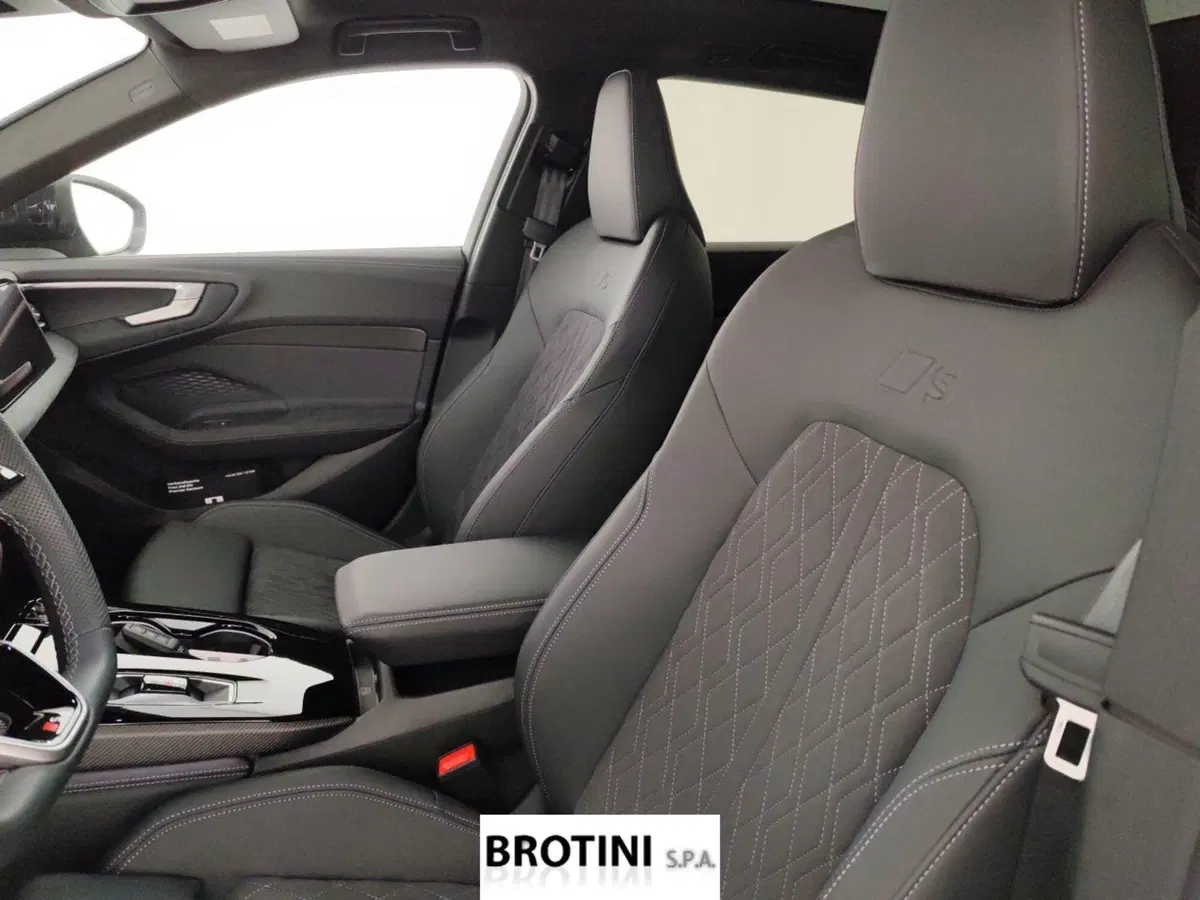 Audi A5 Avant nuova a Massa-Carrara (10)