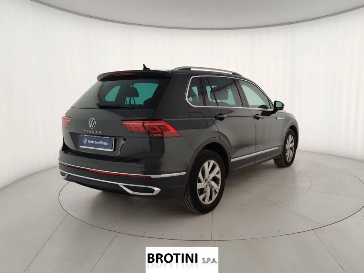 Volkswagen Tiguan usata a Massa-Carrara (3)