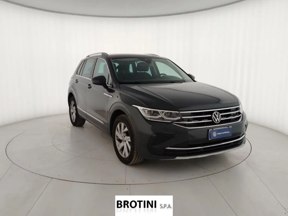 Volkswagen Tiguan usata a Massa-Carrara (4)