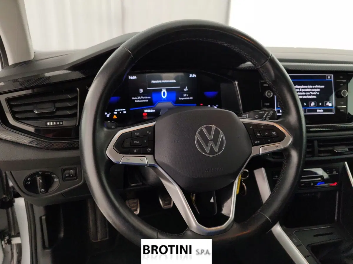 Volkswagen Polo usata a Massa-Carrara (14)