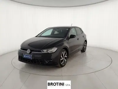 Volkswagen Polo 1.0 tsi R-Line 95cv del 2023 usata a Massa