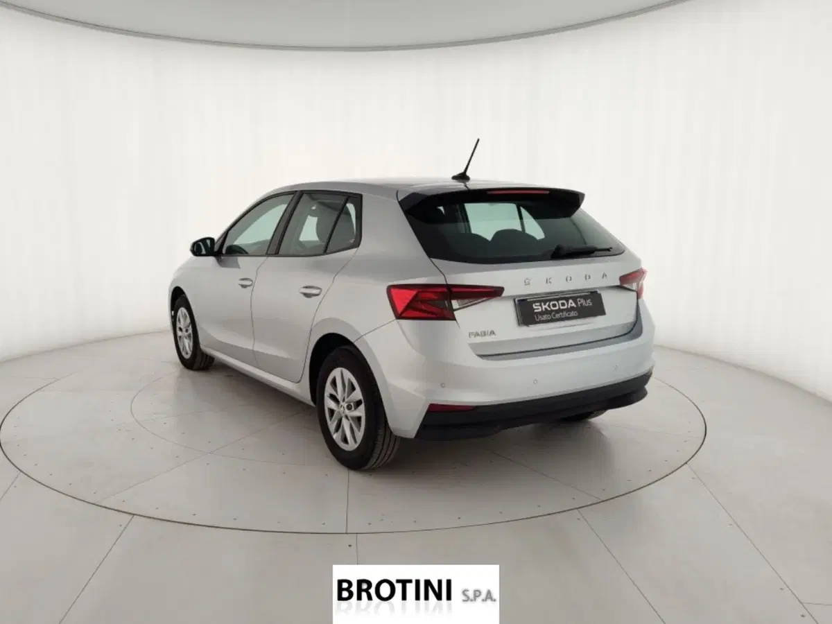 Skoda Fabia usata a Massa-Carrara (2)