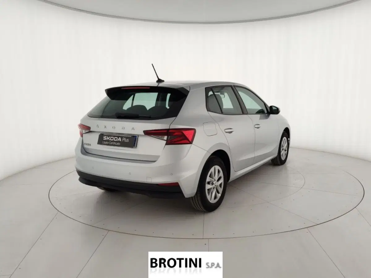 Skoda Fabia usata a Massa-Carrara (3)