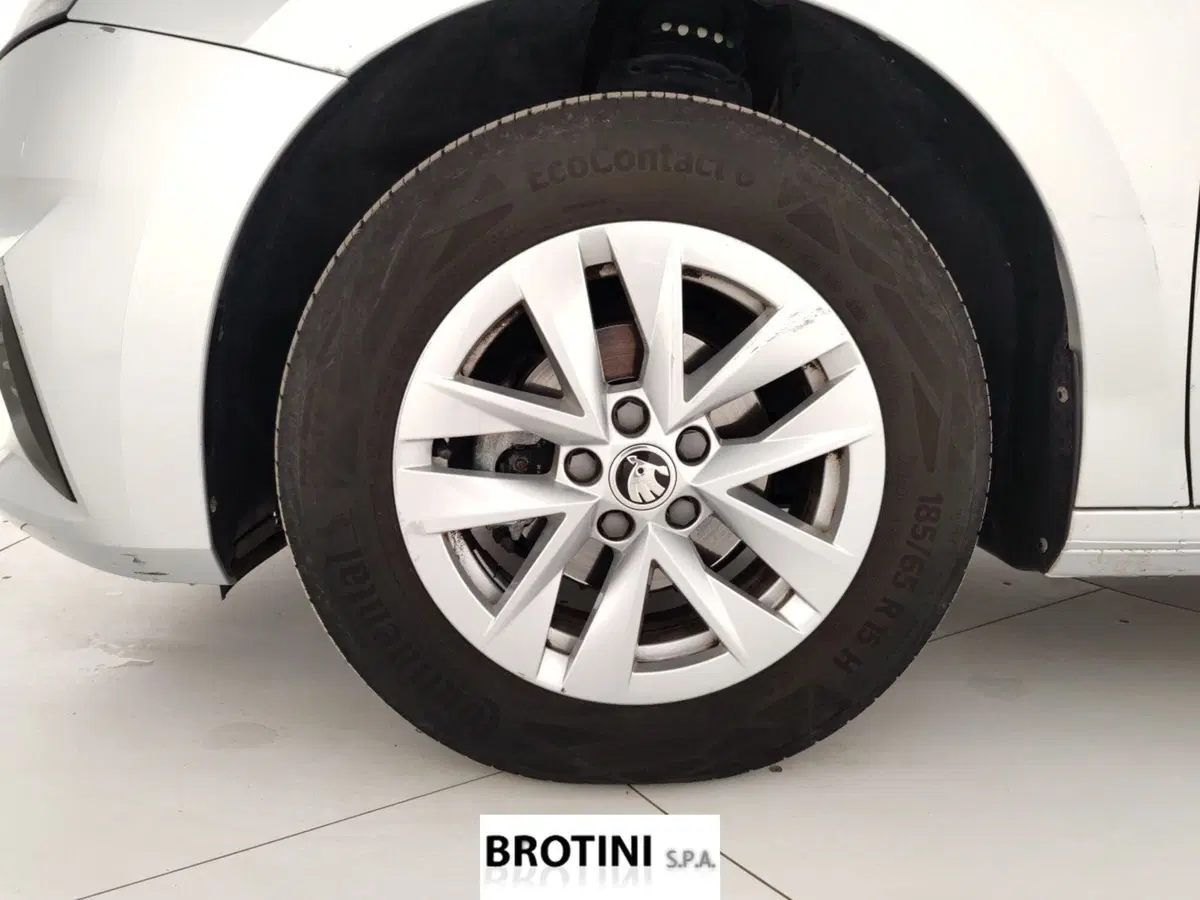 Skoda Fabia usata a Massa-Carrara (6)