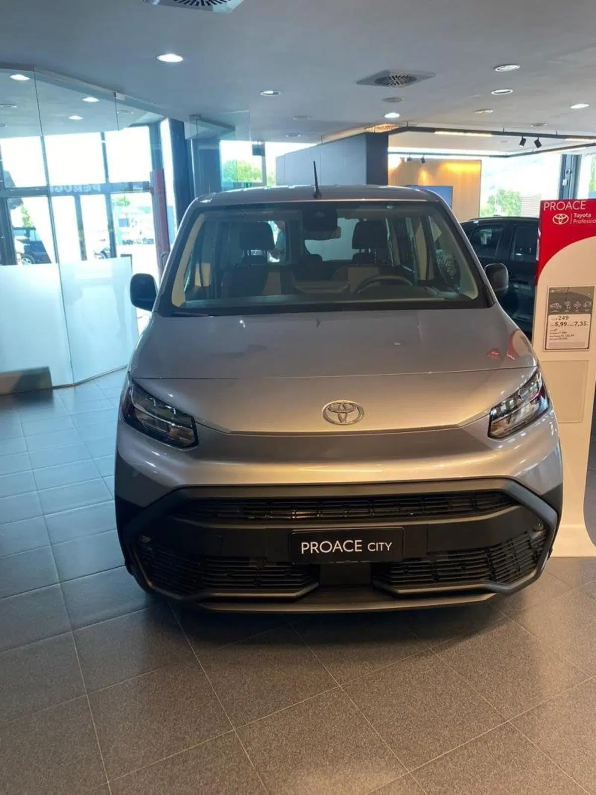 Toyota Proace Max Furgone nuova a Perugia