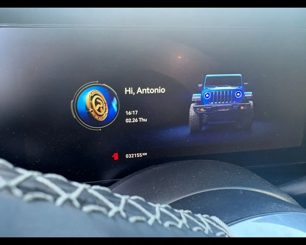 Jeep Wrangler Unlimited usata a Napoli (4)