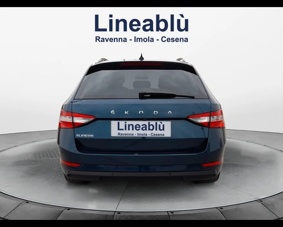Skoda Superb Station Wagon usata a Bologna (4)