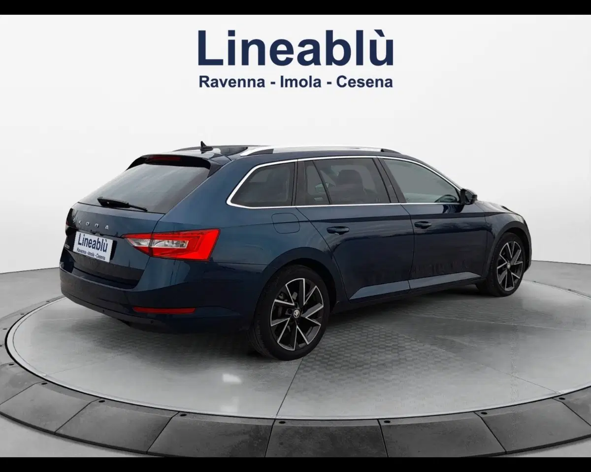 Skoda Superb Station Wagon usata a Bologna (5)