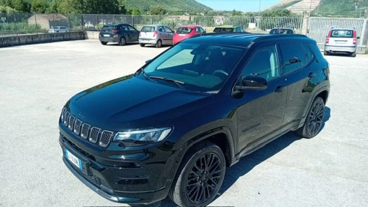 Jeep Compass usata a Benevento (2)