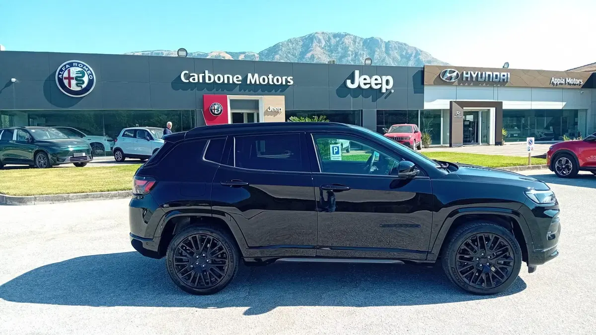 Jeep Compass usata a Benevento (3)
