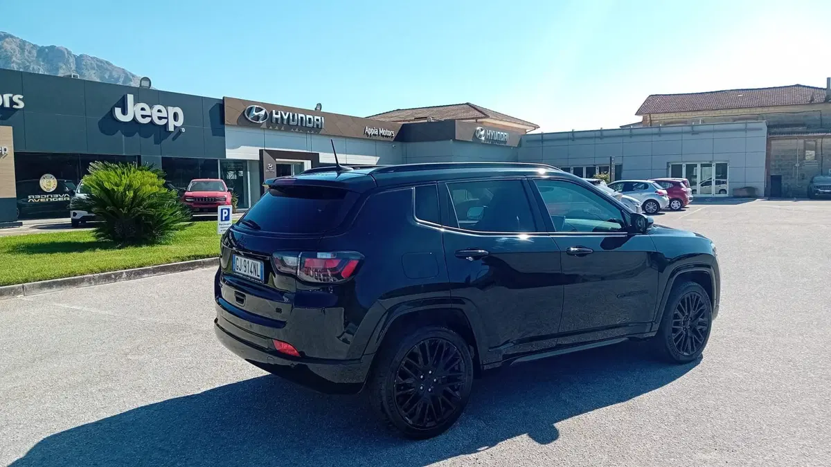 Jeep Compass usata a Benevento (4)