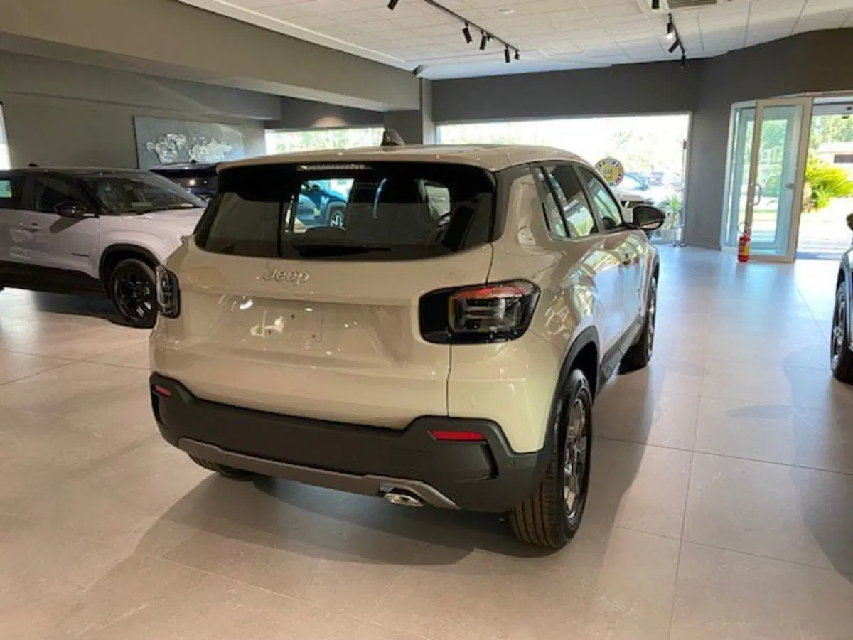 Jeep Avenger nuova a Benevento (8)