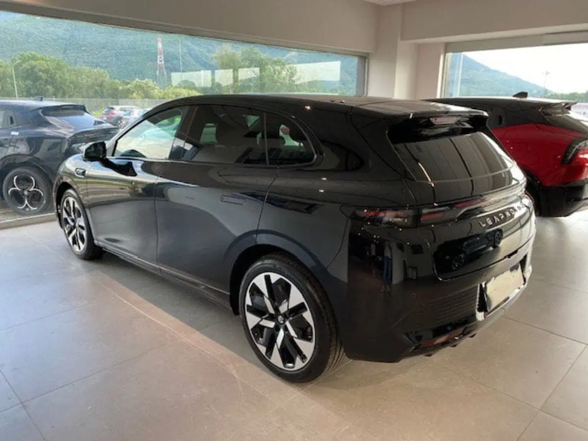 Leapmotor B05 nuova a Benevento (3)