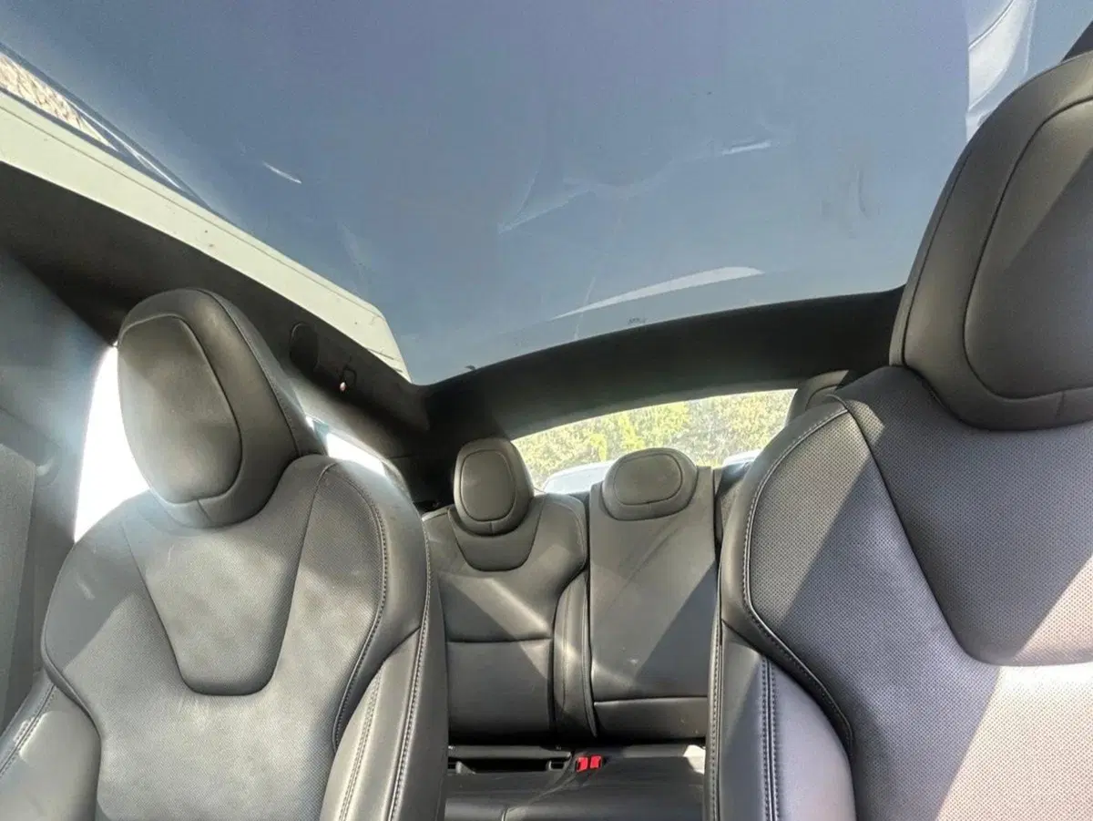 Tesla Model S usata a Salerno (6)