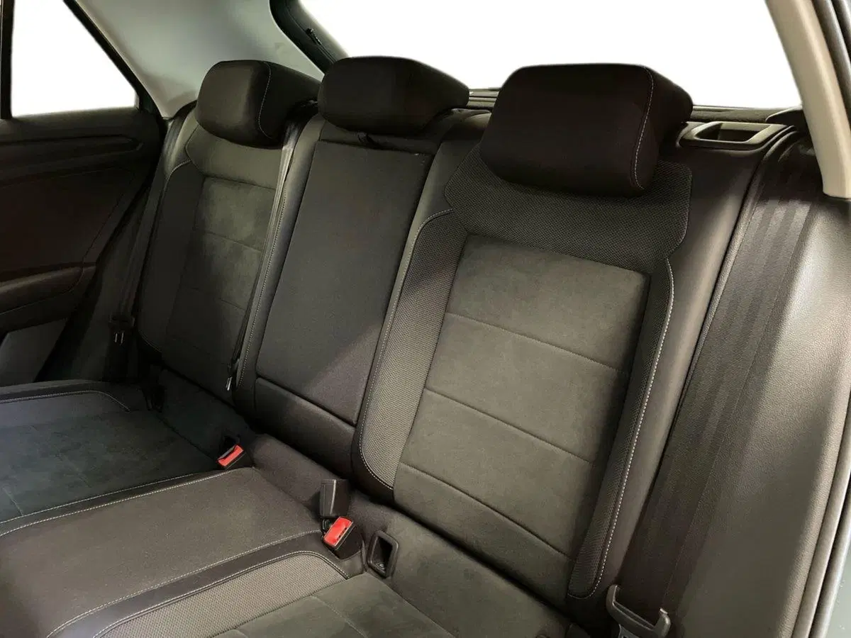 Volkswagen T-Roc usata a Prato (12)