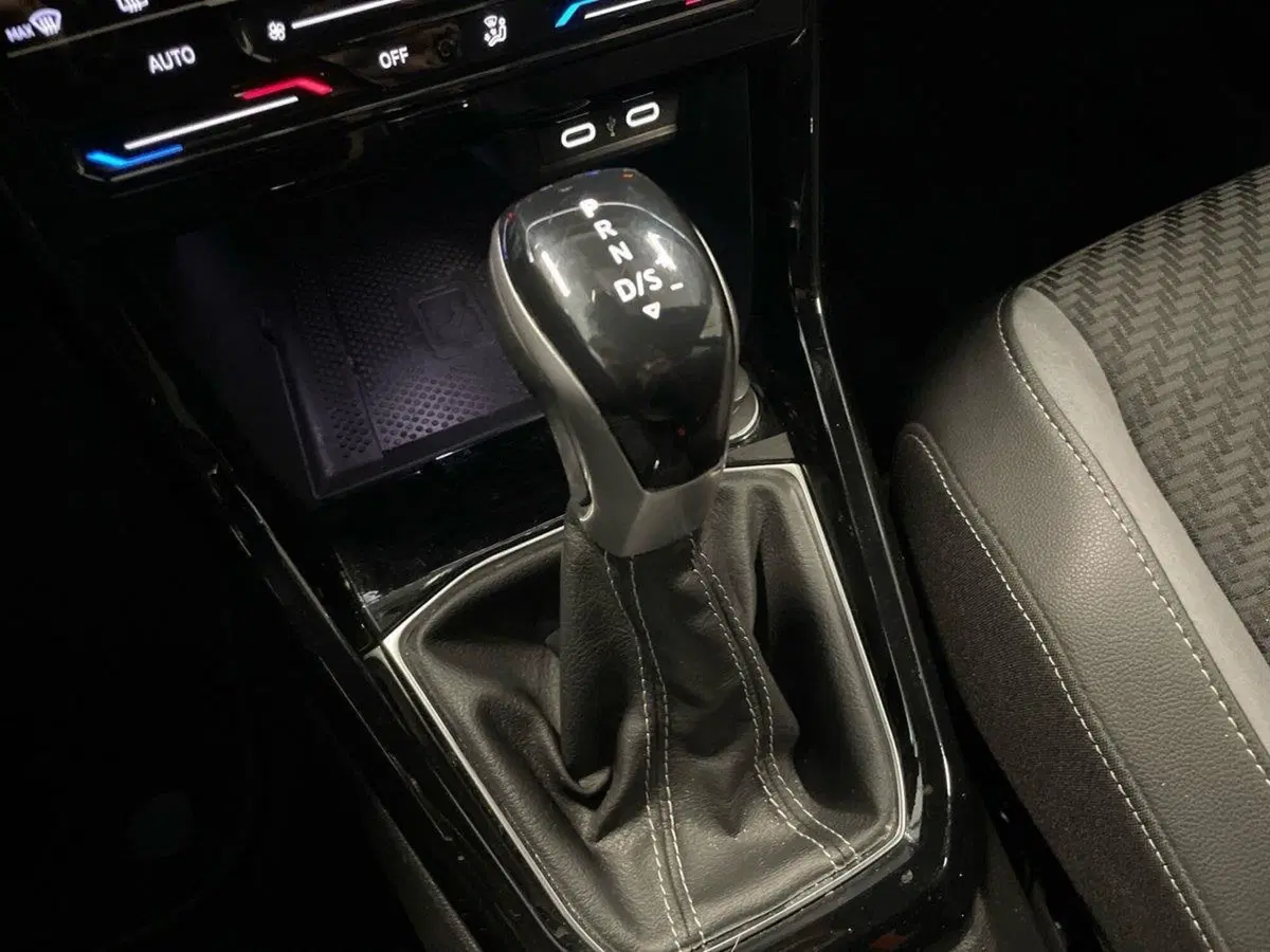Volkswagen T-Cross usata a Prato (16)
