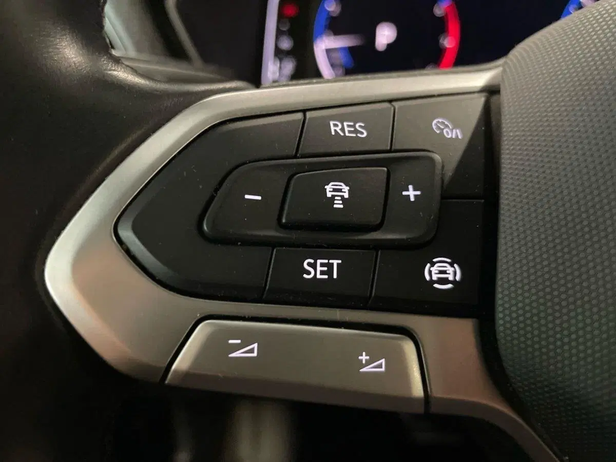 Volkswagen T-Cross usata a Prato (20)