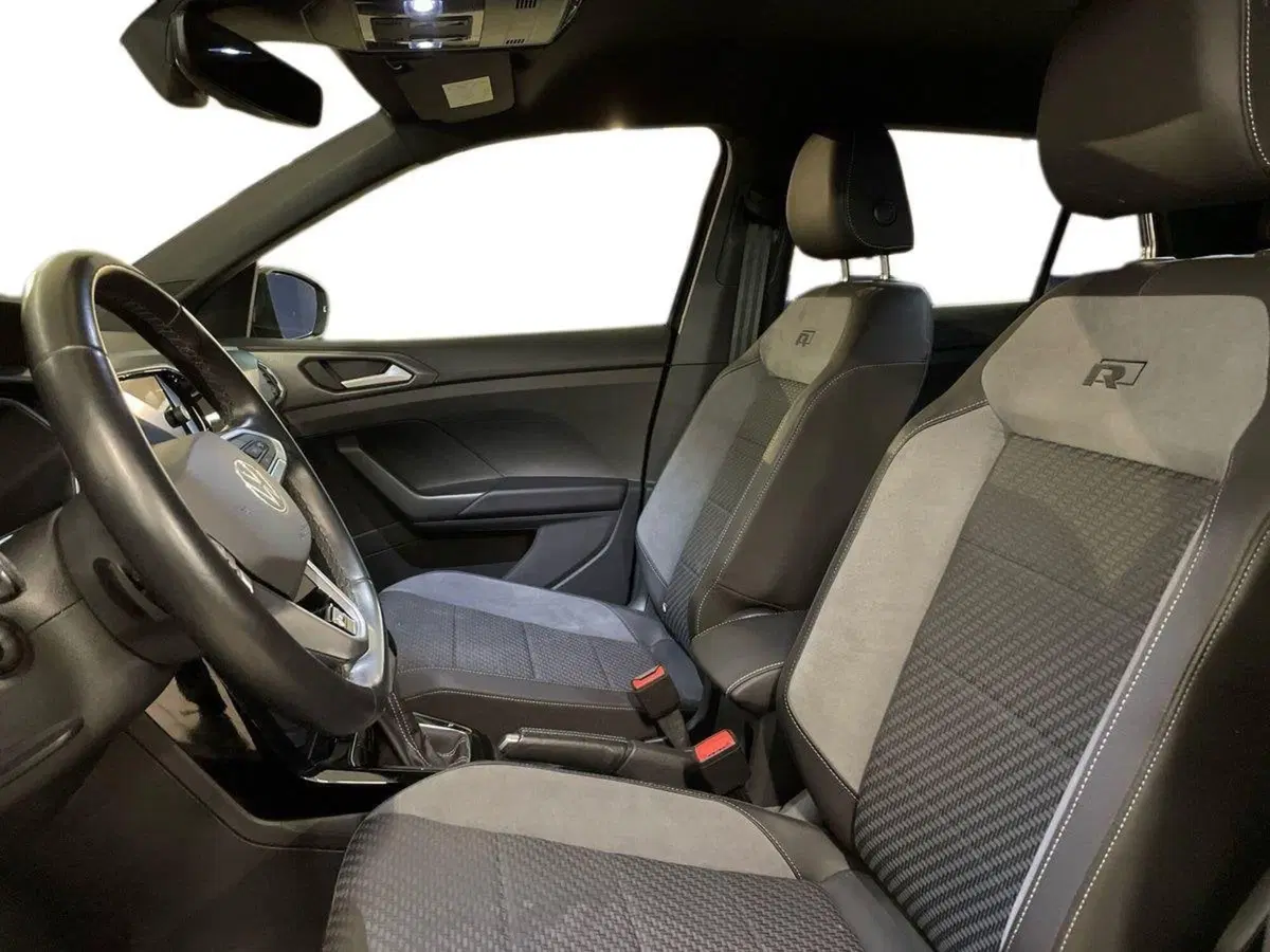 Volkswagen T-Cross usata a Prato (9)
