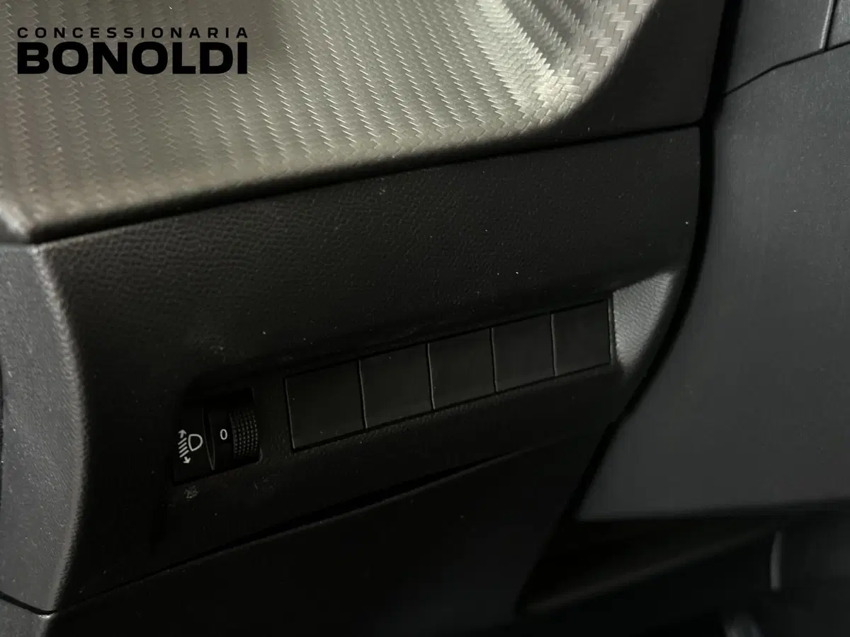 Peugeot 208 usata a Brescia (11)