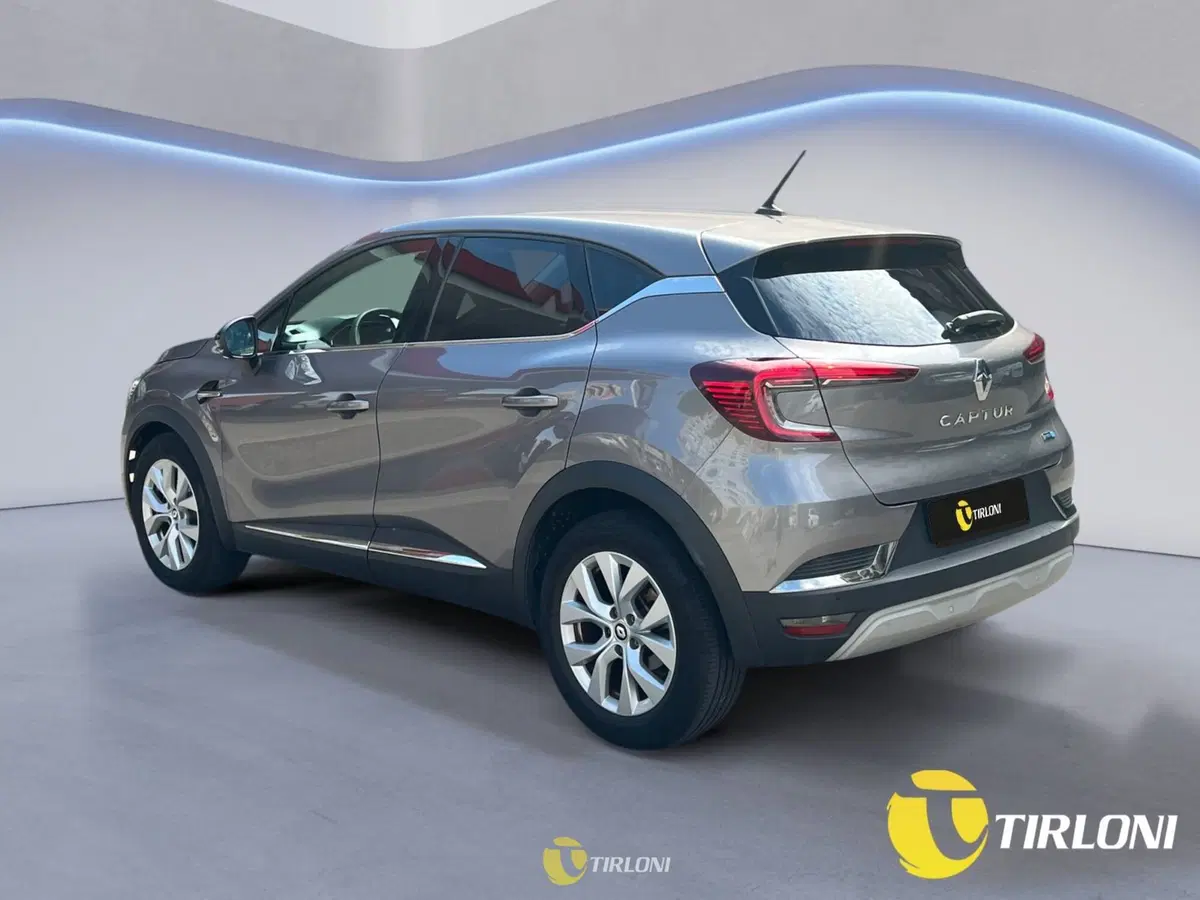 Renault Captur usata a Milano (2)
