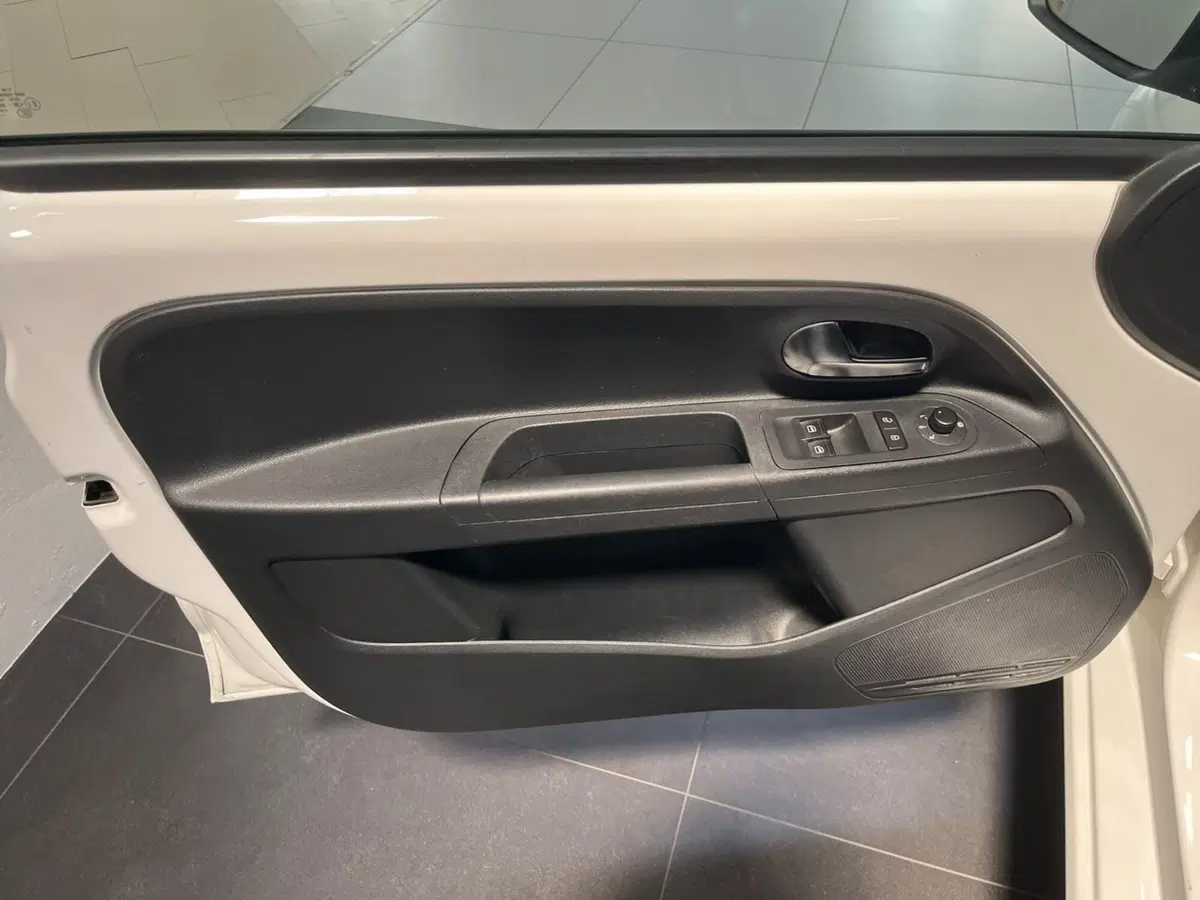SEAT Mii usata a Lucca (9)